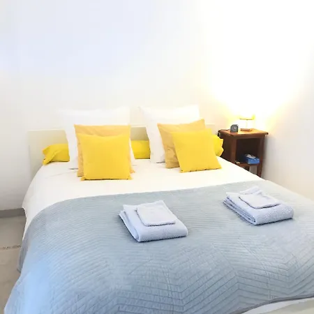 Evasions-echappee, Centre-ville, Gare 公寓